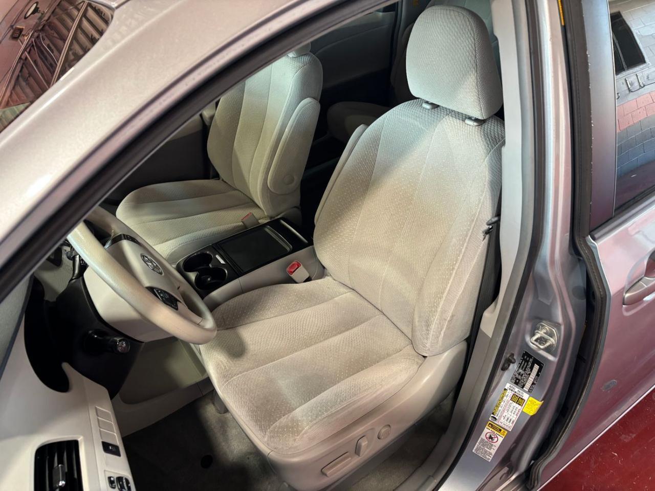 2014 Toyota Sienna LE V6 8 Passenger Franklin OH