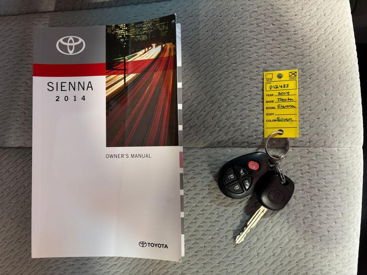 2014 Toyota Sienna LE V6 8 Passenger Franklin OH