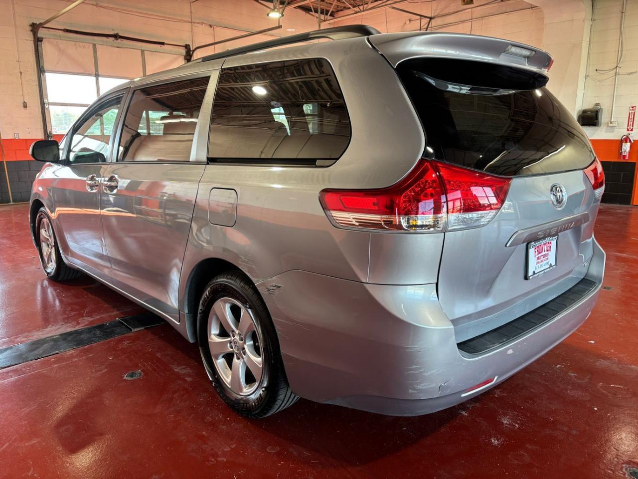 2014 Toyota Sienna LE V6 8 Passenger Franklin OH