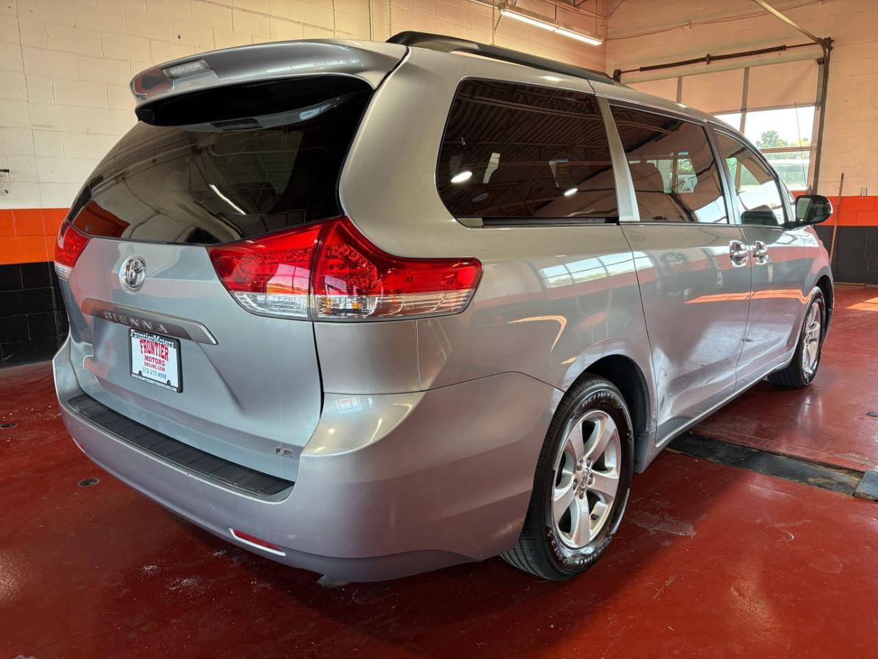 2014 Toyota Sienna LE V6 8 Passenger Franklin OH