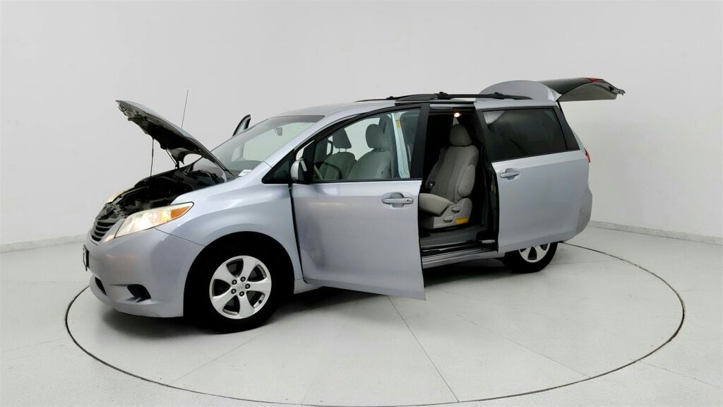 2014 Toyota Sienna LE Laurel MD
