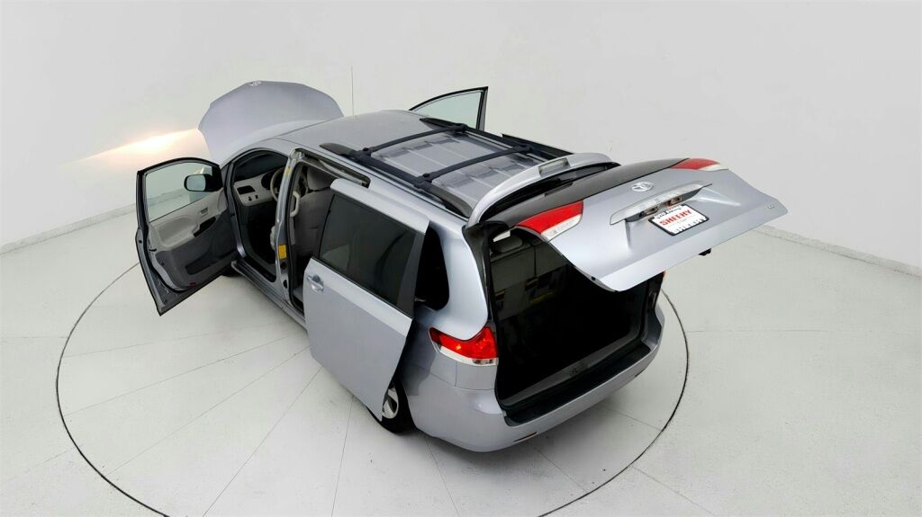 2014 Toyota Sienna LE Laurel MD