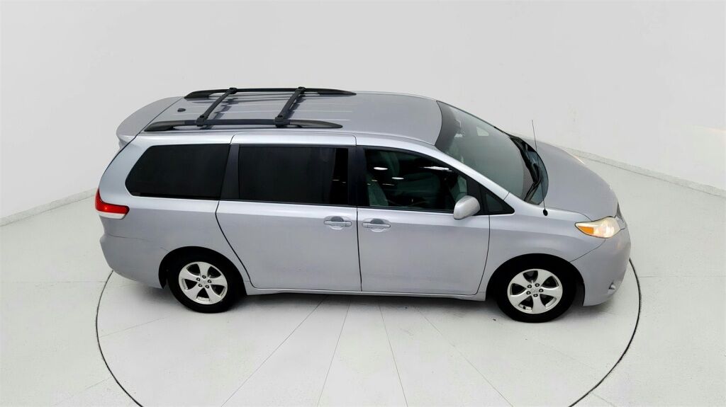 2014 Toyota Sienna LE Laurel MD