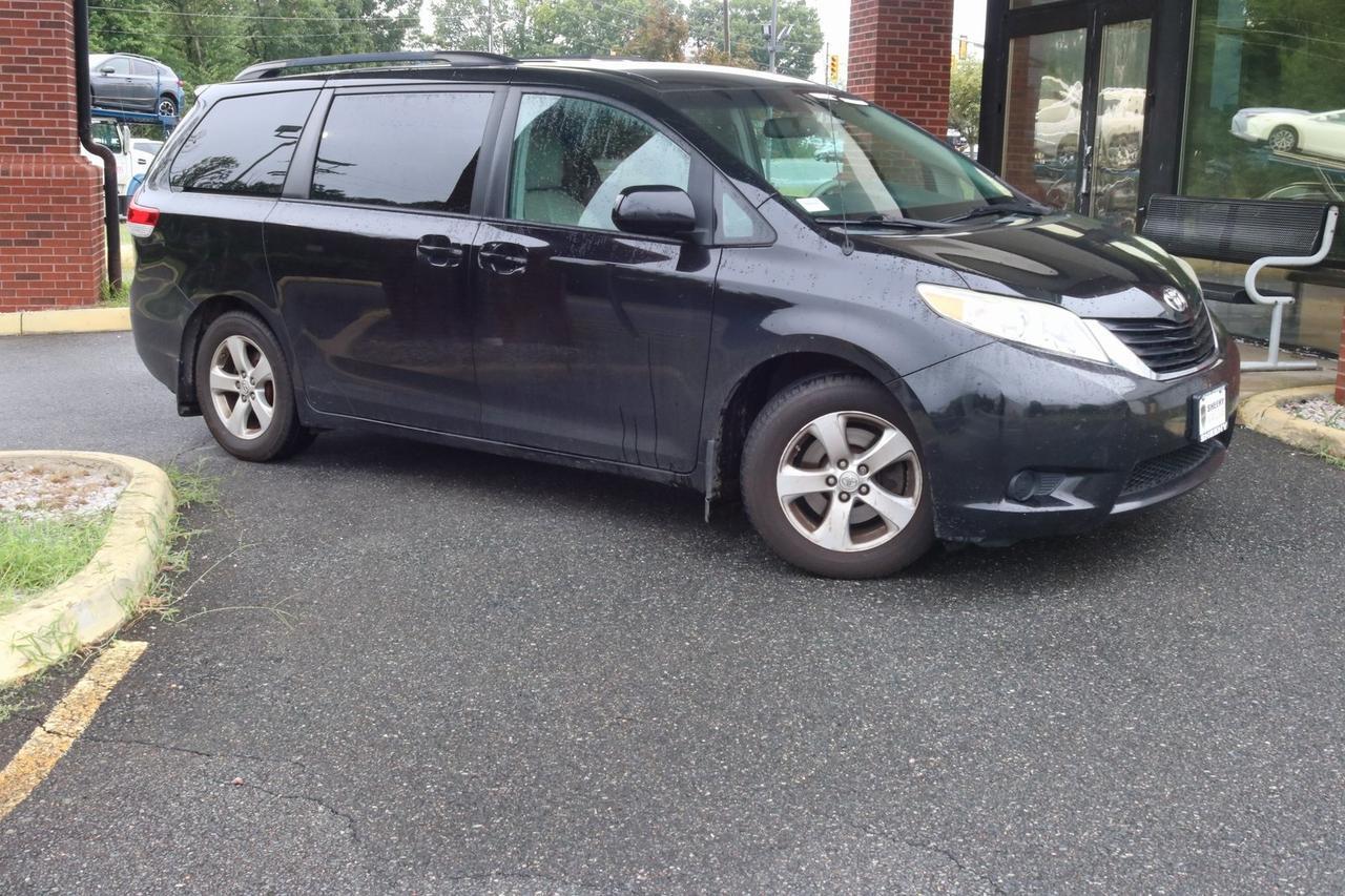2014 Toyota Sienna LE Fredericksburg VA