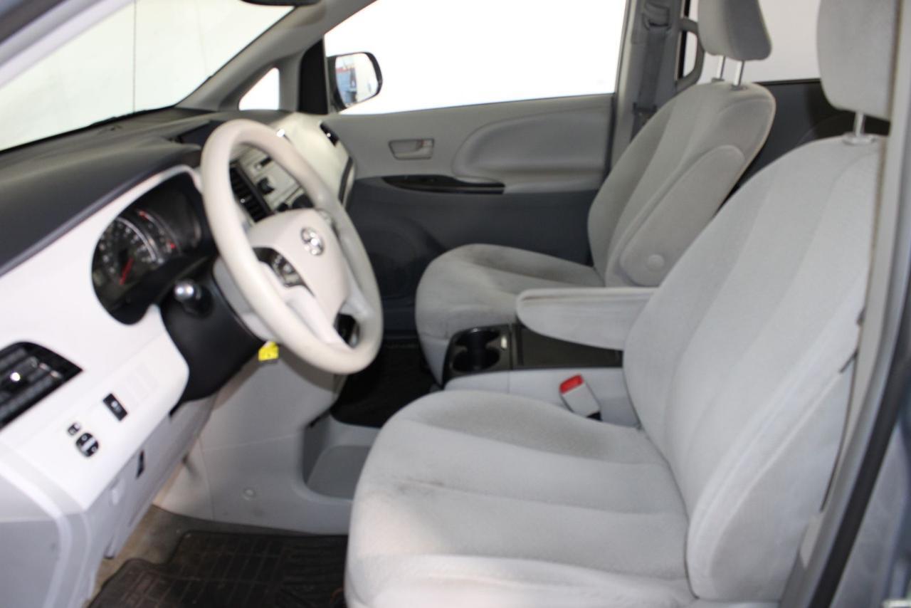2014 Toyota Sienna LE Manassas VA