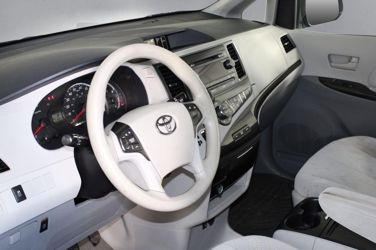 2014 Toyota Sienna LE Manassas VA