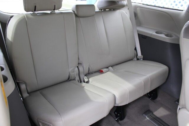 2014 Toyota Sienna LIMITED Melbourne FL