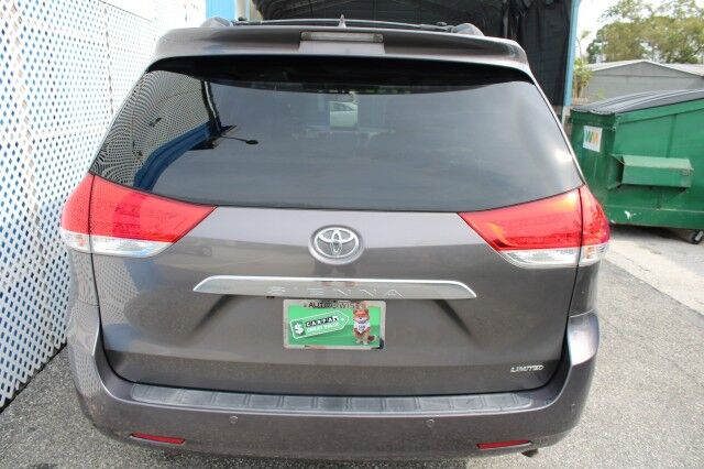 2014 Toyota Sienna LIMITED Melbourne FL
