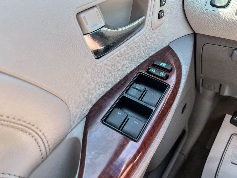 2014 Toyota Sienna Ltd Wilmington NC