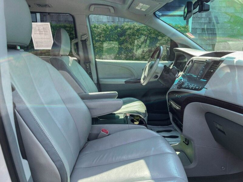 2014 Toyota Sienna Ltd Wilmington NC