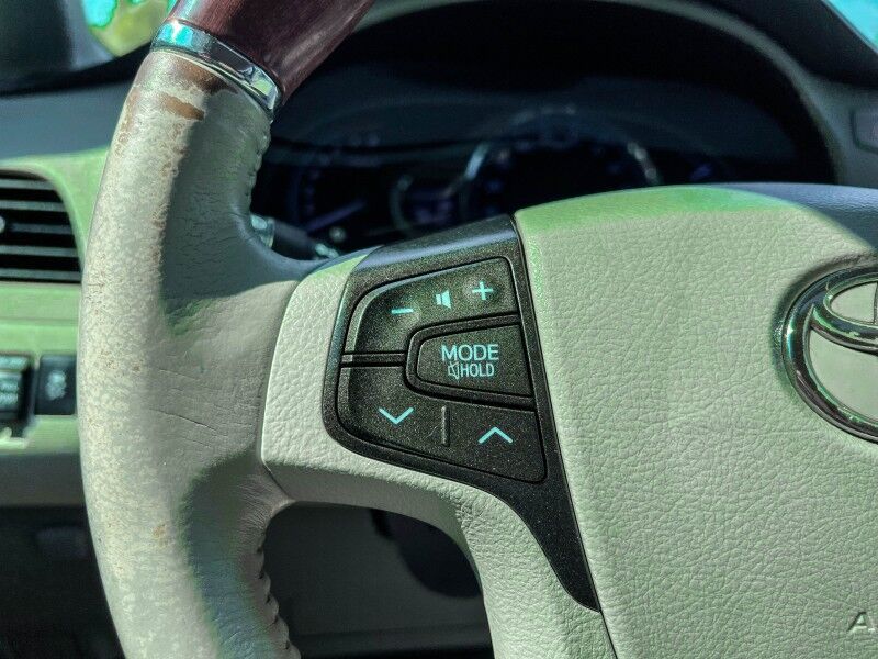 2014 Toyota Sienna Ltd Wilmington NC