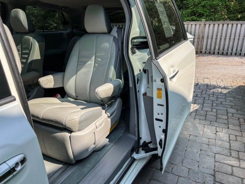 2014 Toyota Sienna Ltd Wilmington NC