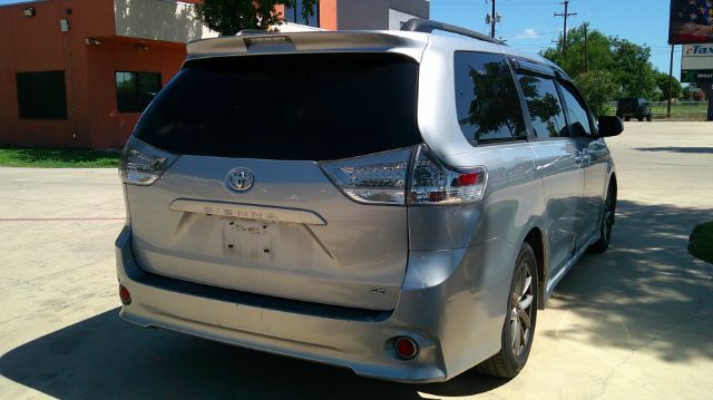 2014 Toyota Sienna SE 8 Passenger San Antonio TX