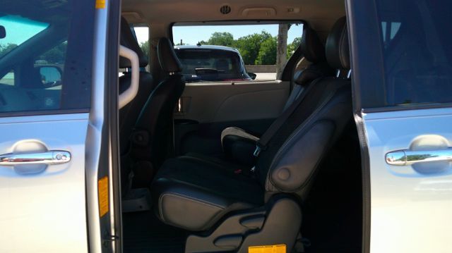 2014 Toyota Sienna SE 8 Passenger San Antonio TX