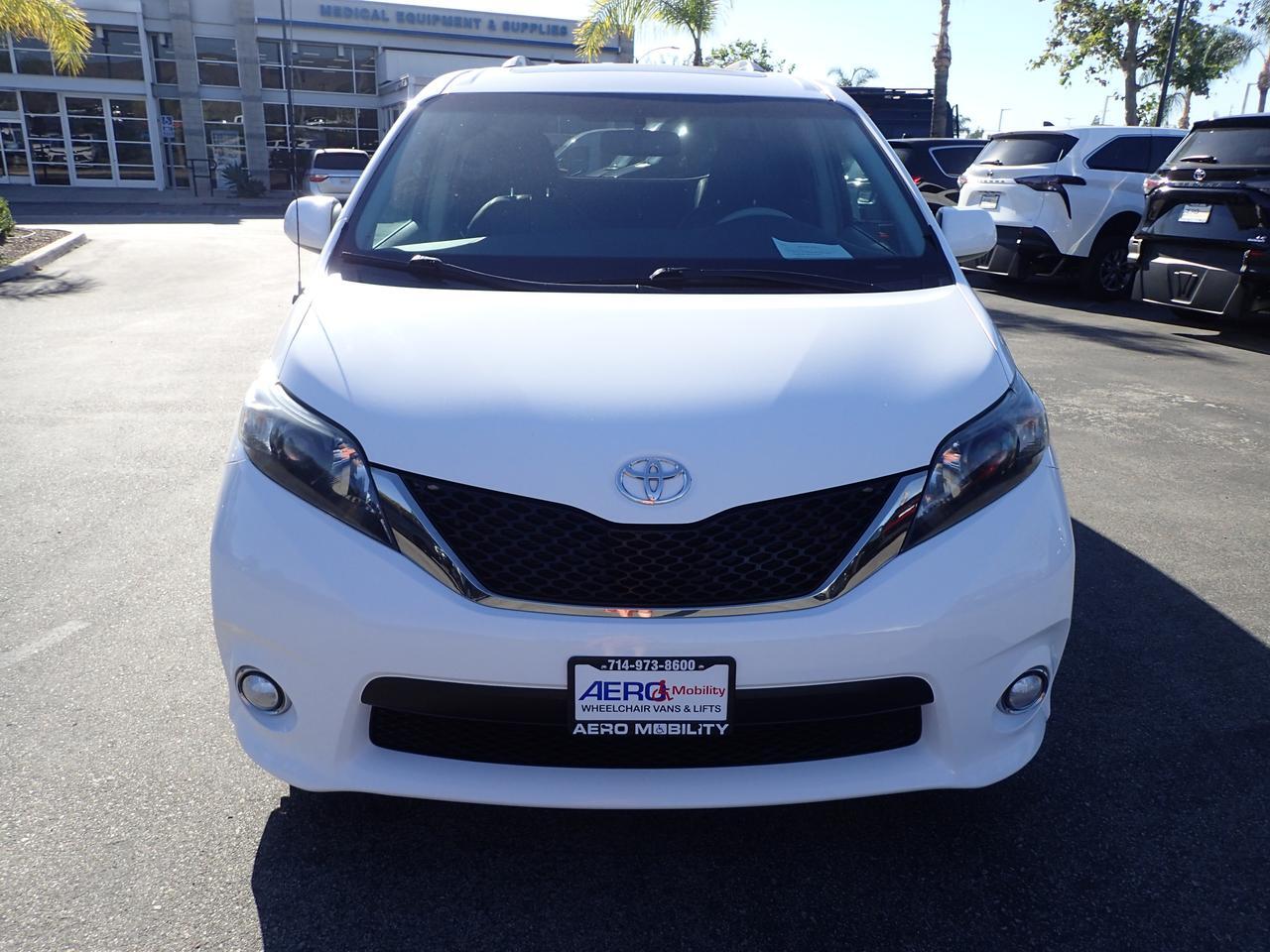 2014 Toyota Sienna SE Anaheim CA