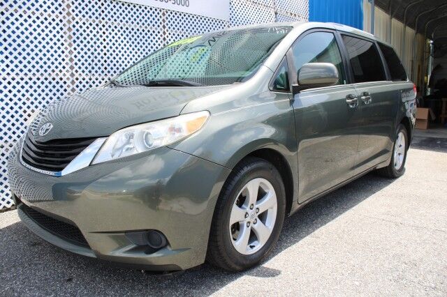 2014 Toyota Sienna V6 LE FWD MOBILITY Melbourne FL