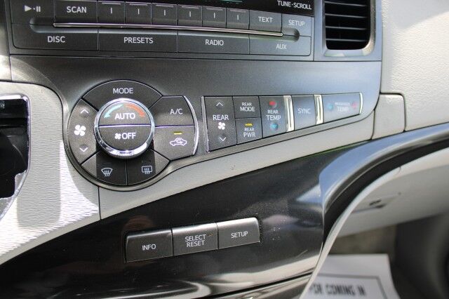 2014 Toyota Sienna V6 LE FWD MOBILITY Melbourne FL