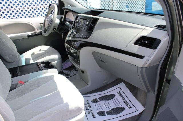 2014 Toyota Sienna V6 LE FWD MOBILITY Melbourne FL