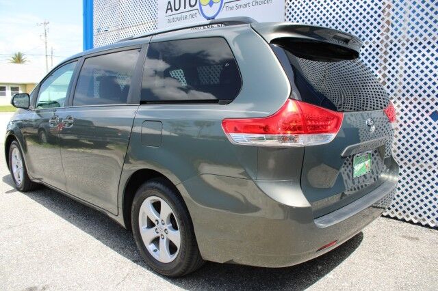 2014 Toyota Sienna V6 LE FWD MOBILITY Melbourne FL