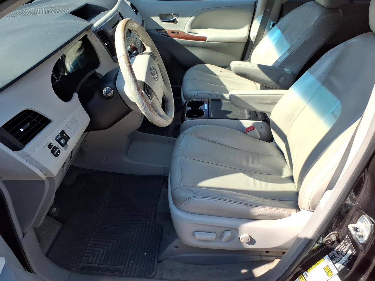 2014 Toyota Sienna XLE 8-Passenger Roanoke VA