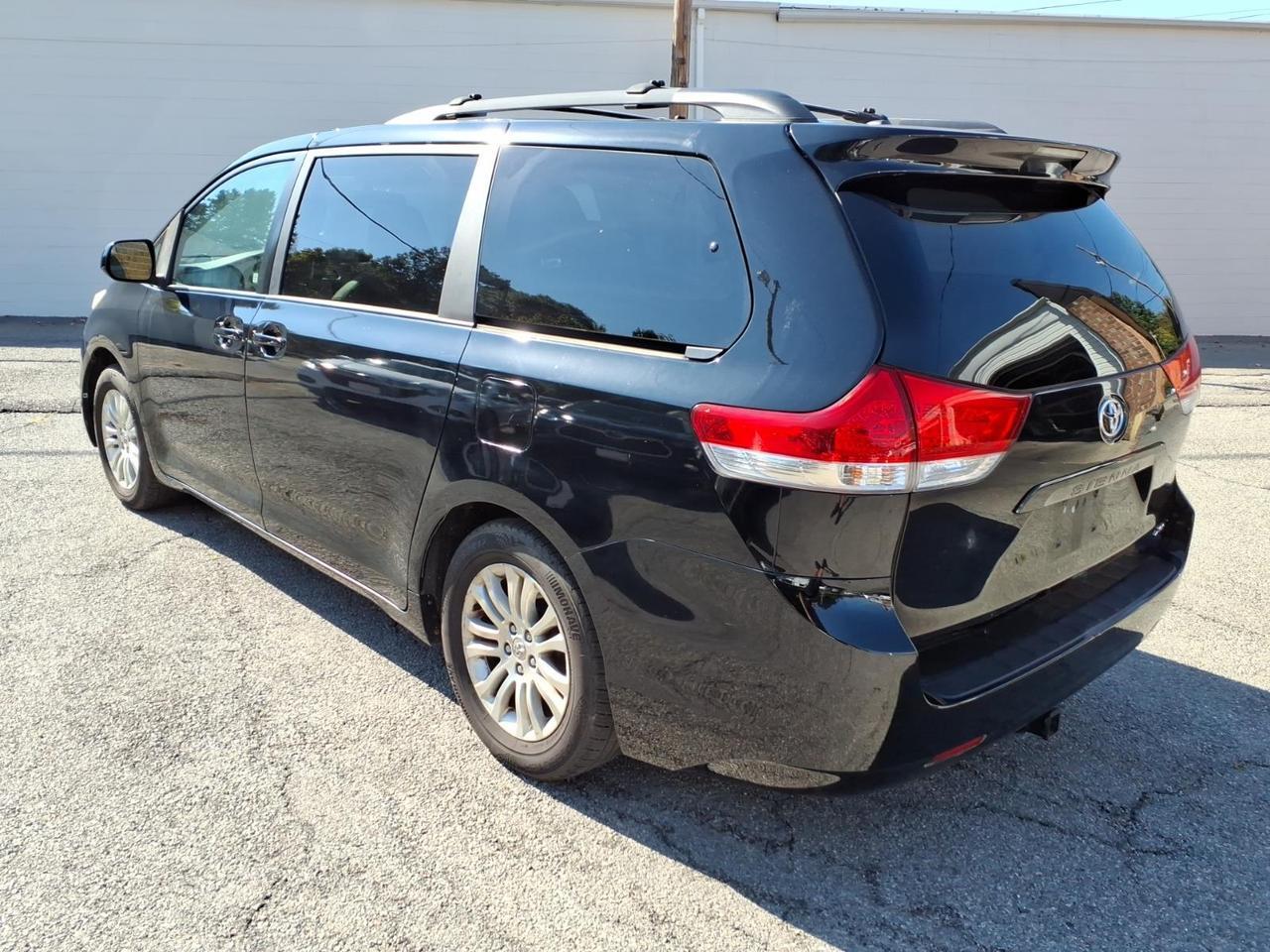 2014 Toyota Sienna XLE 8-Passenger Roanoke VA