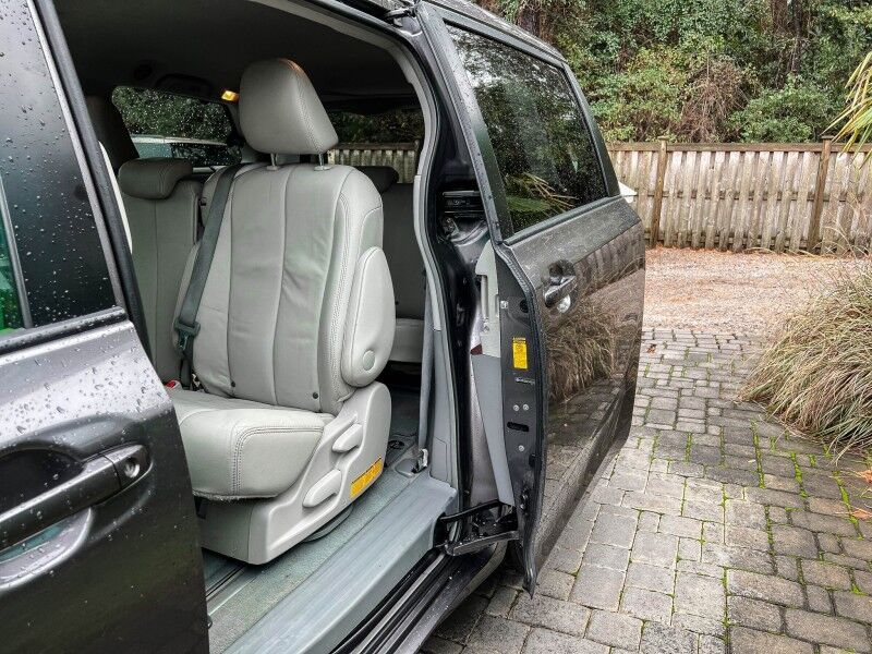 2014 Toyota Sienna XLE AAS Wilmington NC