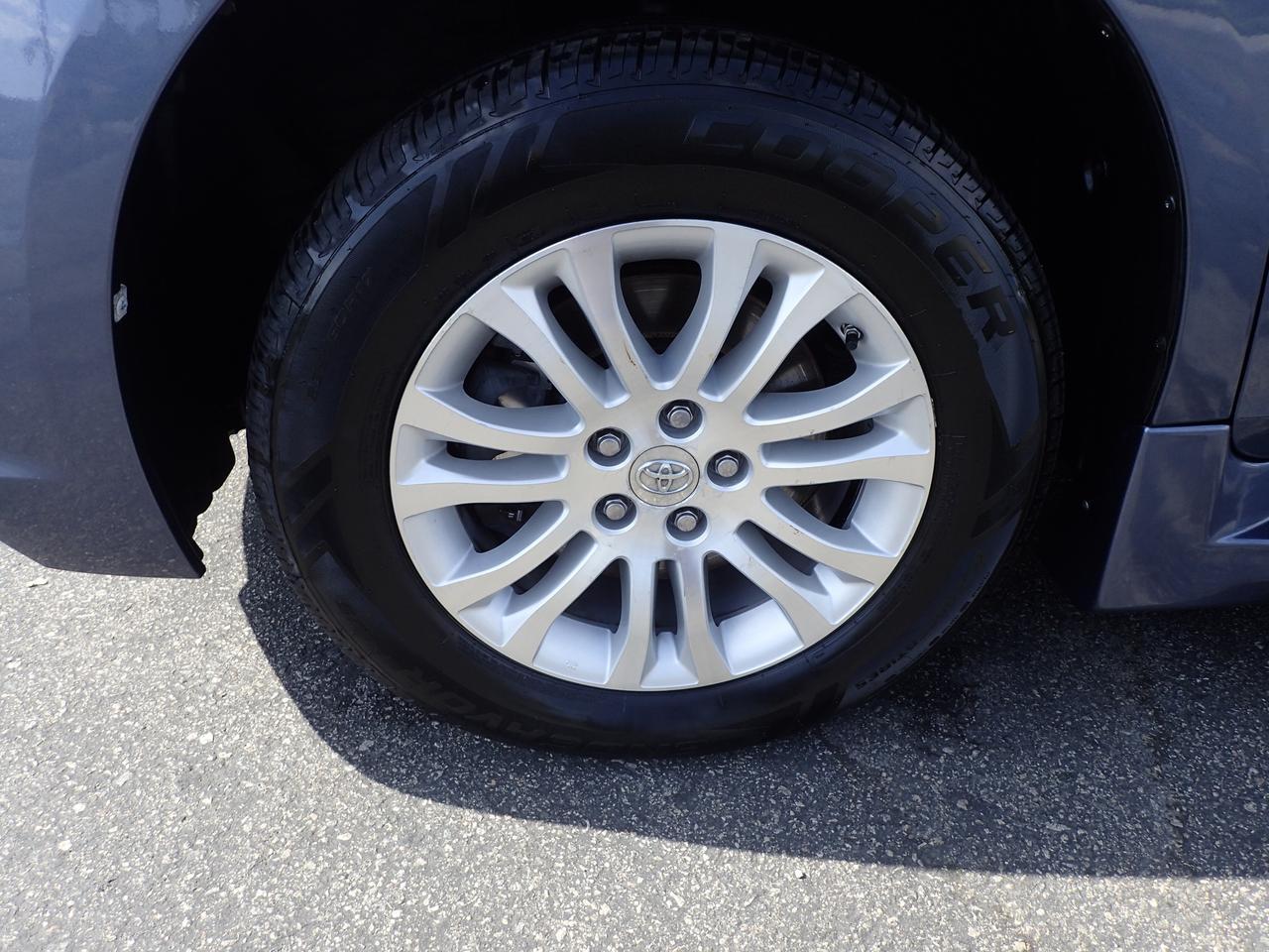 2014 Toyota Sienna XLE Anaheim CA