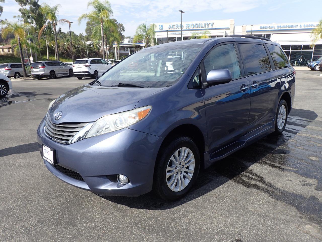 2014 Toyota Sienna XLE