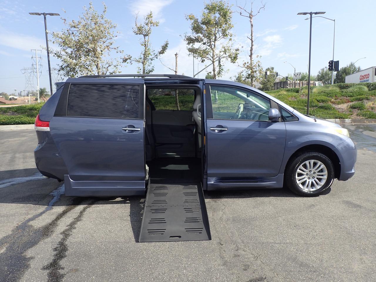 2014 Toyota Sienna XLE Anaheim CA