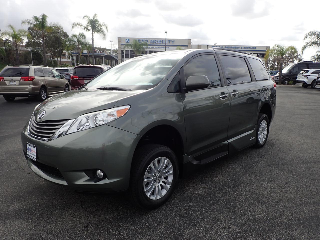 2014 Toyota Sienna XLE