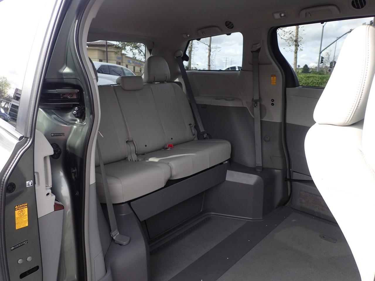 2014 Toyota Sienna XLE Anaheim CA