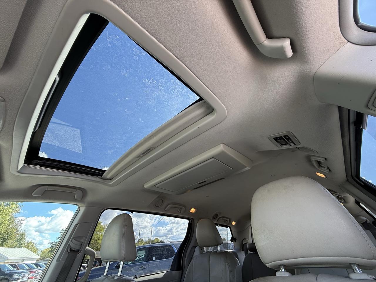 2014 Toyota Sienna XLE Crestwood KY