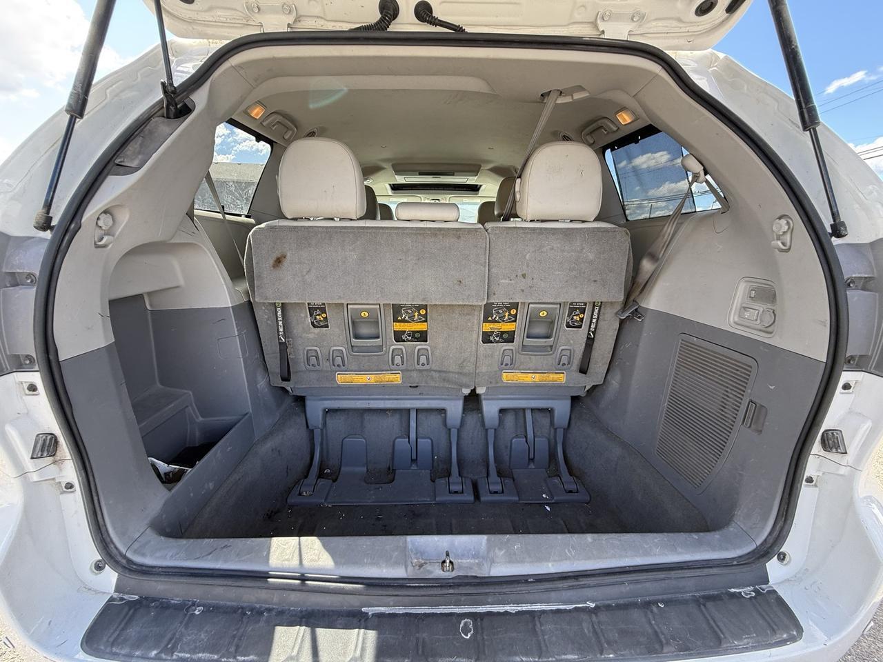 2014 Toyota Sienna XLE Crestwood KY