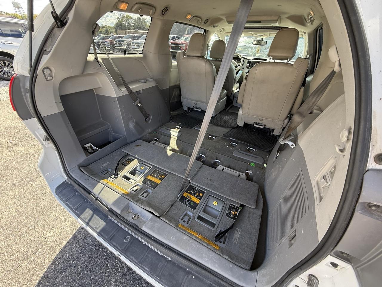 2014 Toyota Sienna XLE Crestwood KY