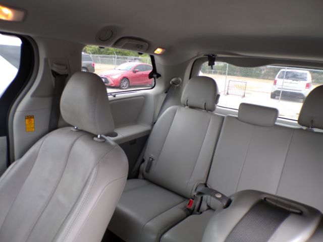 2014 Toyota Sienna XLE FWD 8-Passenger V6 San Antonio TX