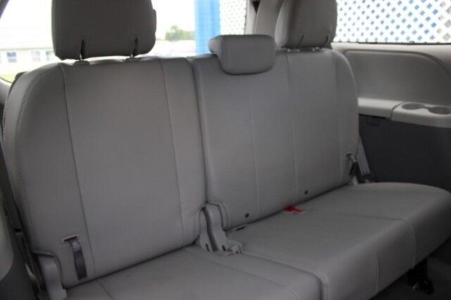 2014 Toyota Sienna XLE Melbourne FL
