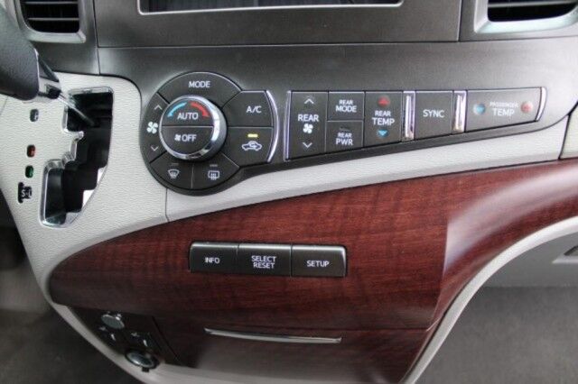 2014 Toyota Sienna XLE Melbourne FL