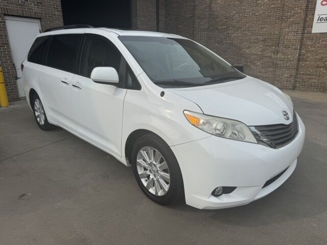 2014 Toyota Sienna XLE