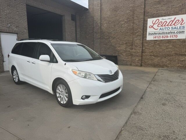 2014 Toyota Sienna XLE