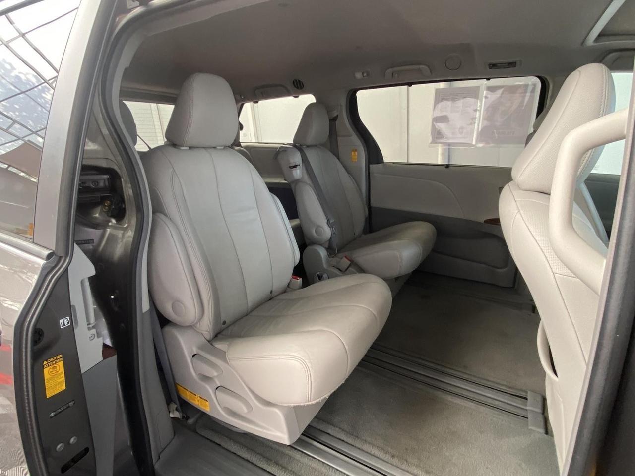 2014 Toyota Sienna XLE Richmond Hill NY