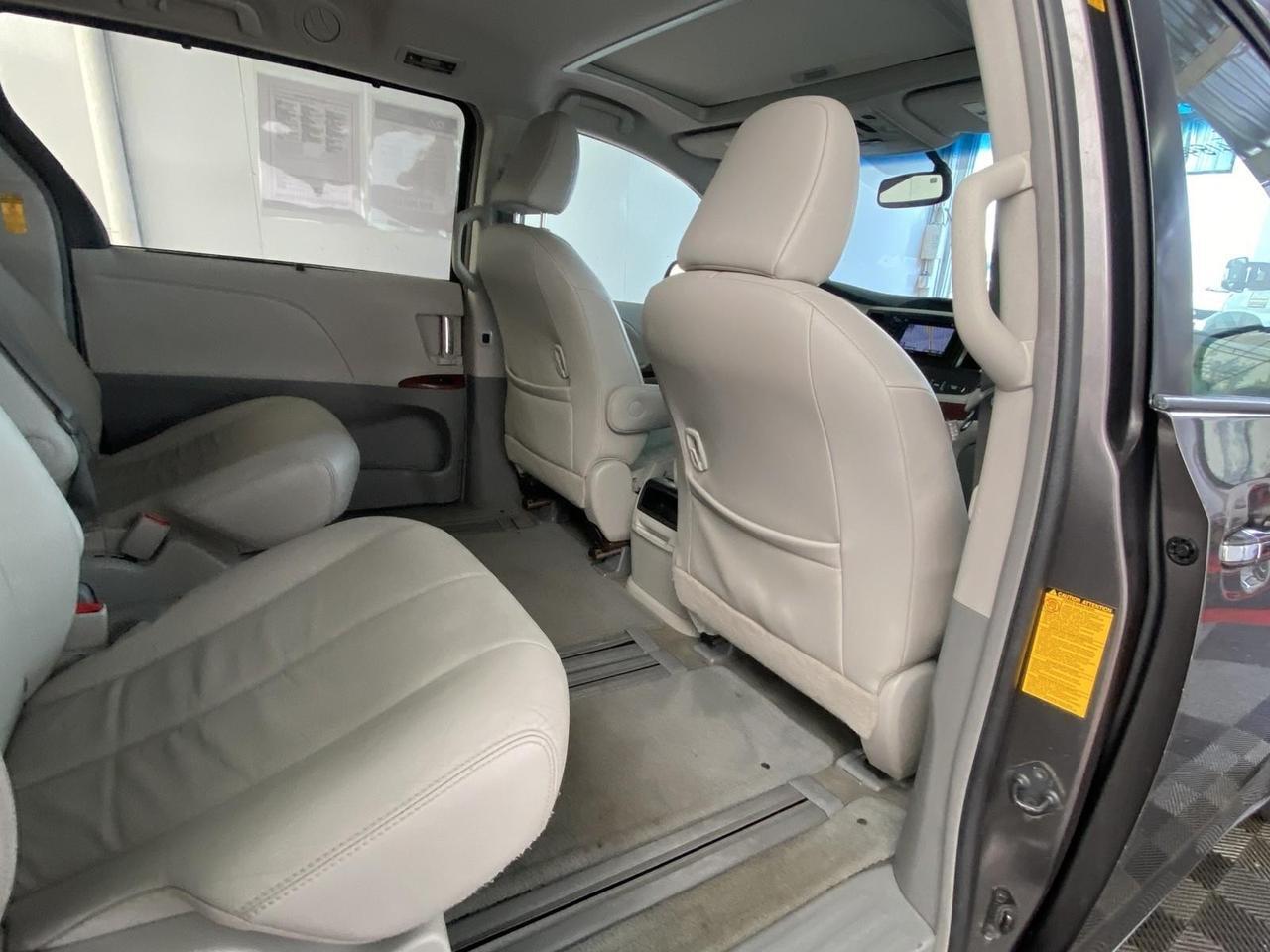 2014 Toyota Sienna XLE Richmond Hill NY