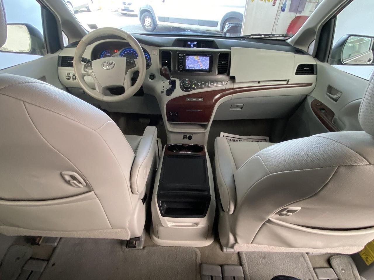 2014 Toyota Sienna XLE Richmond Hill NY