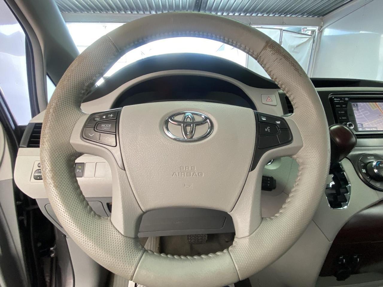 2014 Toyota Sienna XLE Richmond Hill NY