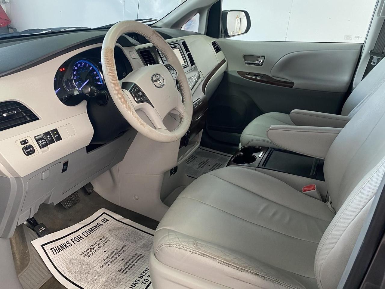 2014 Toyota Sienna XLE Richmond Hill NY