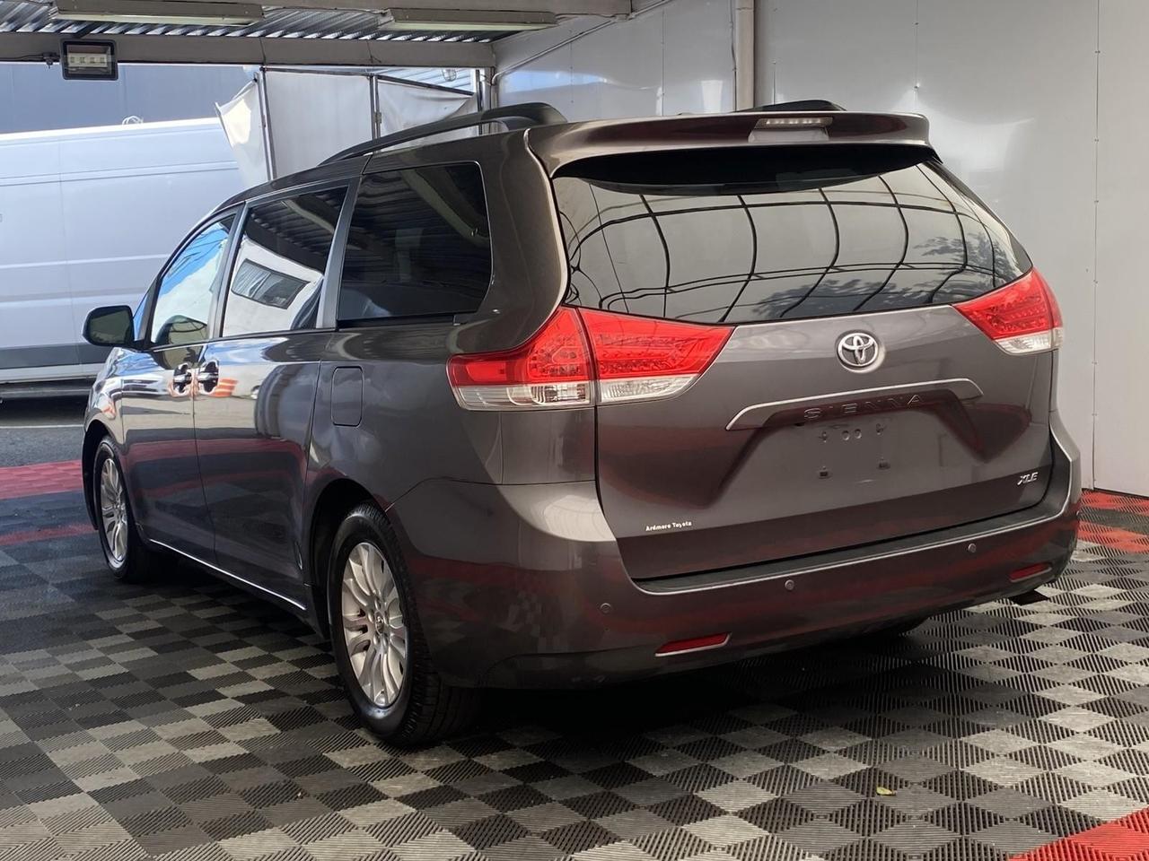 2014 Toyota Sienna XLE Richmond Hill NY