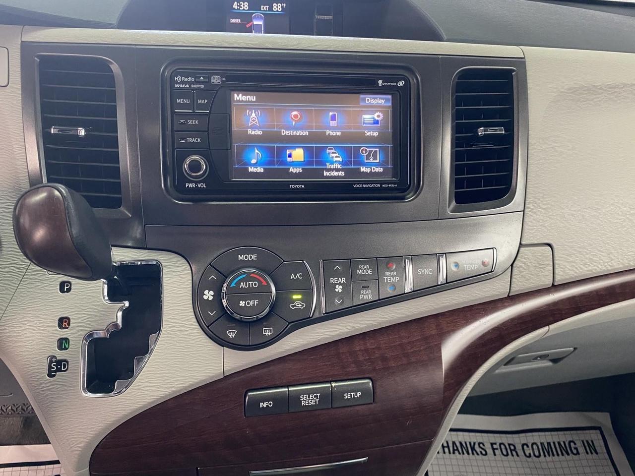 2014 Toyota Sienna XLE Richmond Hill NY