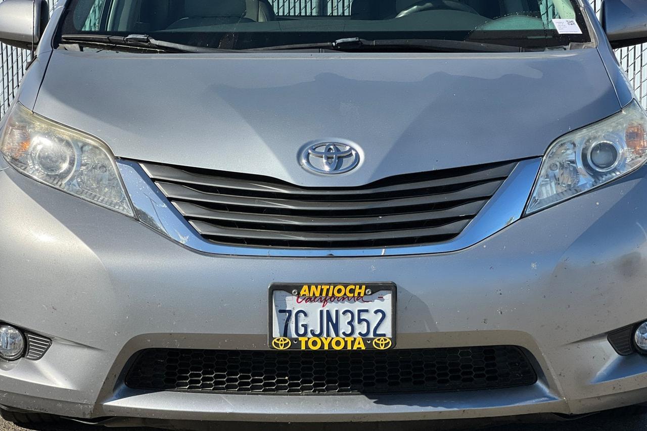 2014 Toyota Sienna XLE Roseville CA