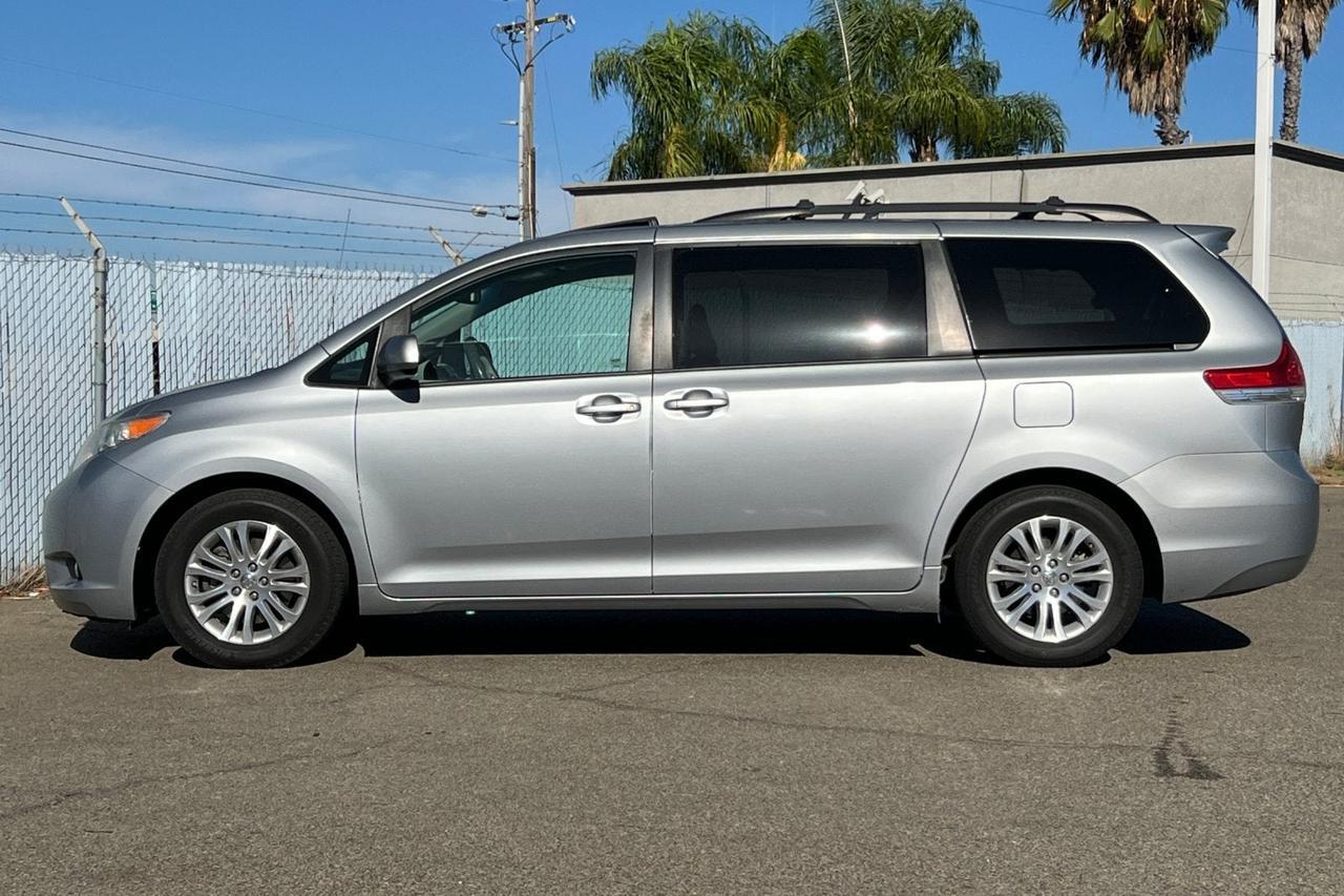 2014 Toyota Sienna XLE Roseville CA