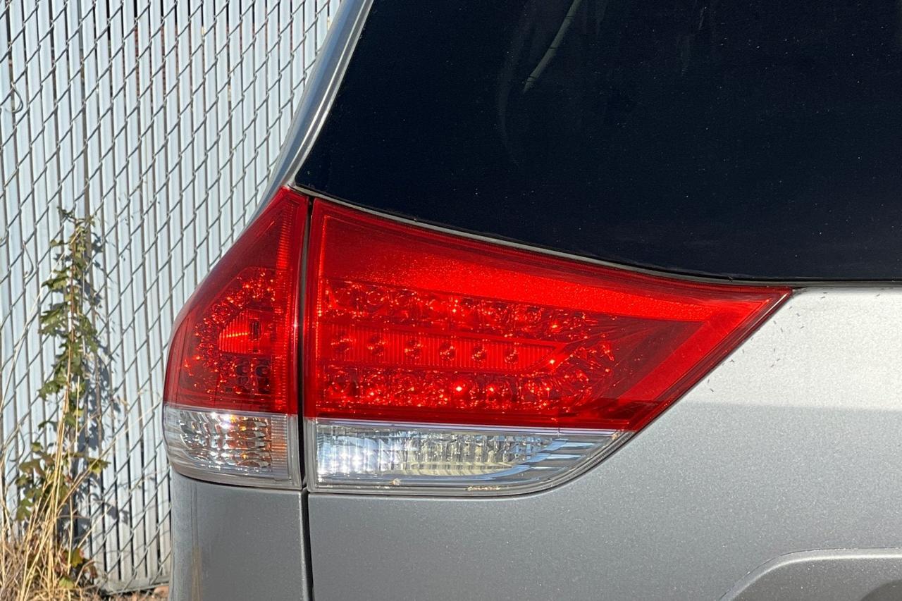 2014 Toyota Sienna XLE Roseville CA