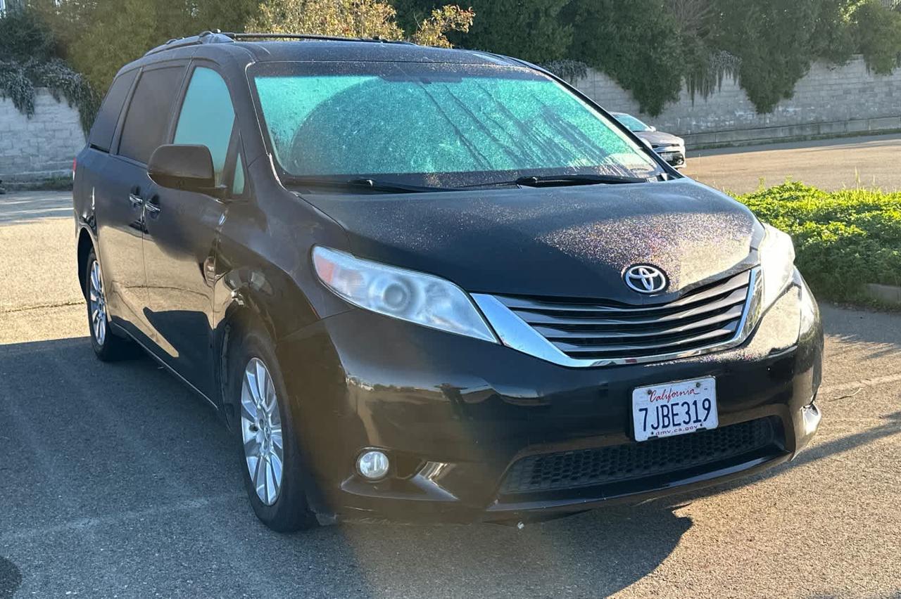 2014 Toyota Sienna XLE